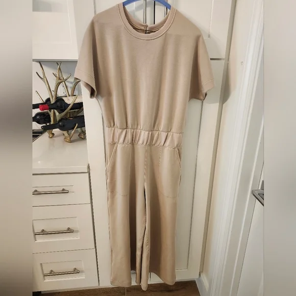 Spanx Aire Crop Wide Leg Jumpsuit Color Tahini - Picture 6 of 15